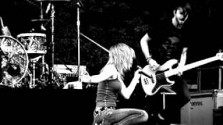 Watch Paramore In The Mourning (demo) video