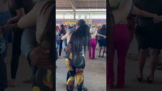 Yaya Bailando
