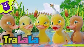 Cinci bobocei de rață au plecat (Five Little Ducks în română) Cântece TraLaLa