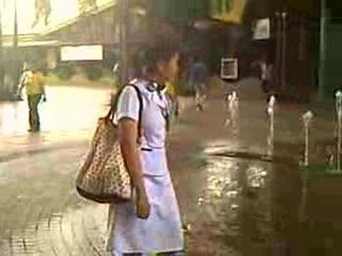 crazy girl running at mrket market's fountain!