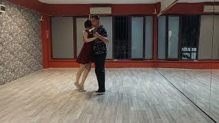 Kapalı Tutusta Cross Paradapasada Sağ Tarafa Giro - Tango