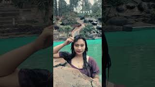 Belahan Toket Kenyal