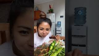 Live Mukbang Pare Viral