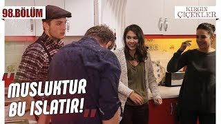 Eylüle Giden Yol Topraktan Geçer - Kırgın Çiçekler 98.Bölüm