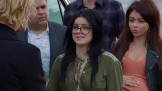 Modern Family Alex Is Graduating Sts