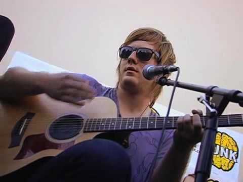 Buzznet Presents The Maine - 'Into Your Arms'