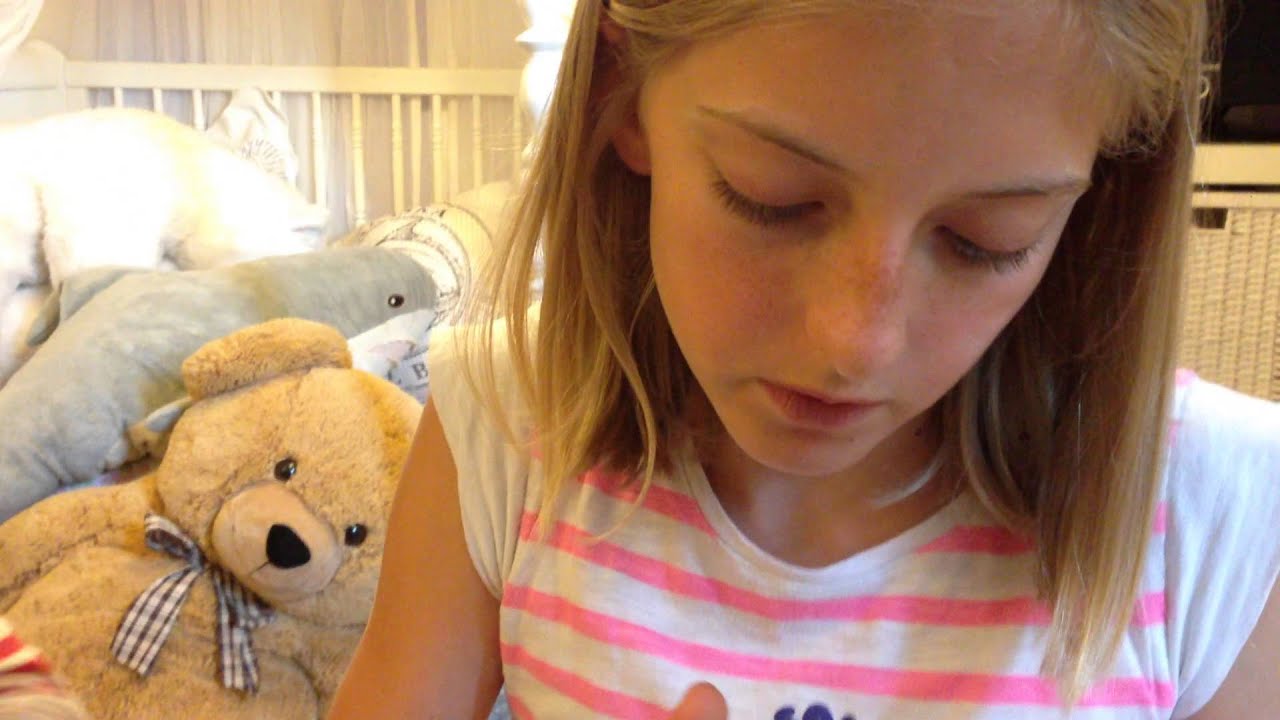 Indras Kinder basteln Loom-Bänder - YouTube Indras Kinder basteln Loom-Bänder - YouTube