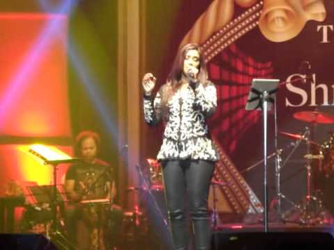 munbe va..by shreya ghoshal live in concrt 14 sept 2014