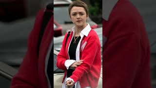 Maisie Williams Publicly Smoking At Beverly Hills
