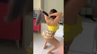 Eduarda Gutierrez Dançando