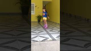 Andando De Patins Em Casa E Tomei Um Tombo