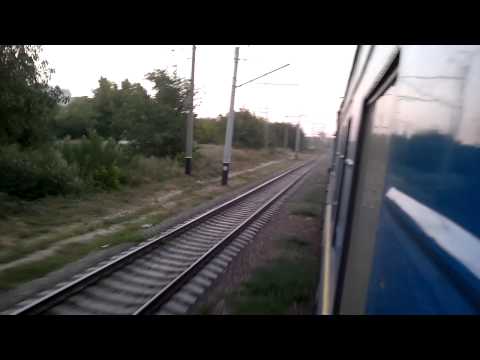 ЧС7-307 с поездом прибывает на ст. Симферополь