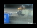 Chinese police officer saves bridge jump woman