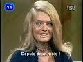 Stupid Blonde in TV, She is Very Stupid, She Don't
