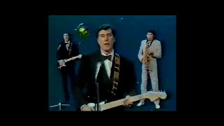 Watch Roxy Music The Space Between video