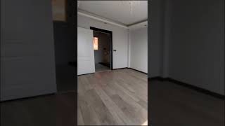 Deni̇ze Nazir Önü Açik Geni̇ş Bahçeli̇ Vi̇llalar