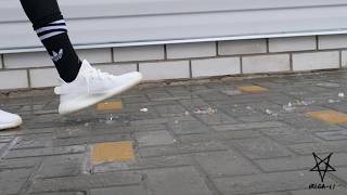 Giantess Sneaker Crush Helga Li