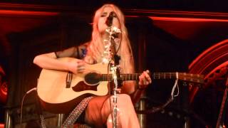 Watch Nina Nesbitt Last December video