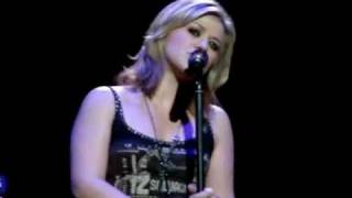 Watch Kelly Clarkson Chivas video
