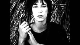 Watch Patti Smith Paths That Cross video