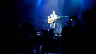 Watch Gary Allan Trying To Matter video