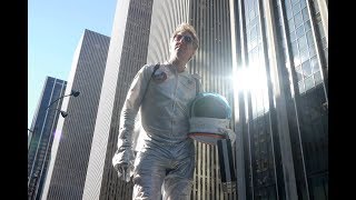 Andrew Vladeck – Countdown Time (Official Video)