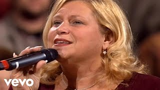 Watch Sandi Patty The Stage Is Bare video