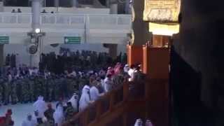 Deputat Haci Qalib Salahzade Muqeddes Kebenin Icine Girdi