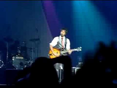 Atif Aslam Wembley AADAT BEST PERFORMANCE
