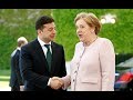 Merkel violently shakes during Berlin meeting with Ukrainian President