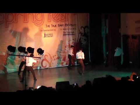 Pyaar ki ek kahani n ainvayi ainvayi -- shummy & bobeita