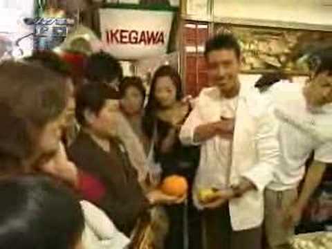 Cyril Takayama - China Town Dove Magic