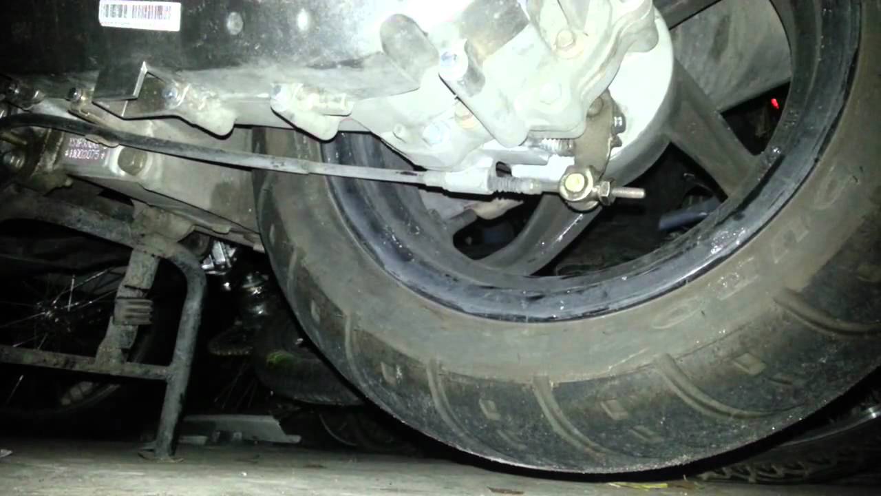 Regler le frein du variateur sur un scooter Astuce deux