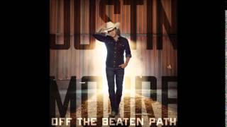 Watch Justin Moore Old Back In The New School video