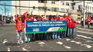 No Dia Nacional de Luta em Defesa da Petrobrás, Sindipetro Bahia realiza ato nas ruas e recebe apoio da sociedade