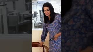 Divya Pillai Actress