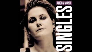 Watch Alison Moyet The First Time Ever I Saw Your Face video