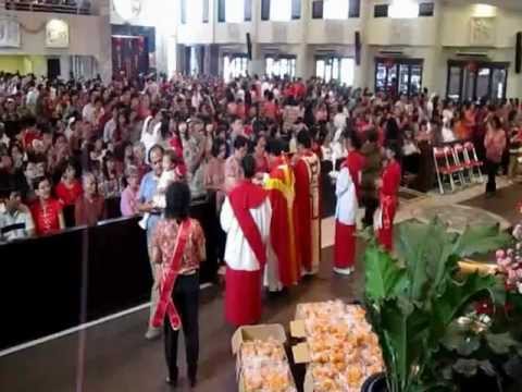 Lagu Komuni Wo Yau Yung yung yen yen ai ce Yesu. Misa Imlek...