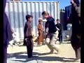 رقص سر باز امریکایی به ساز پشتو میده میده :)