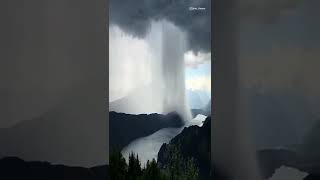 🌧 Avusturya’daki Millstatt gölü üzerinde patlayan yağmur bulutu | Allah’ın muciz