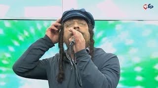 מיילך קאהן בהופעה מקפיצה באולפן | מוצ"ש חי | Milech Kahn performing on Menachem Toker show
