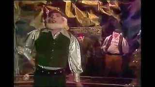 Chapolinlp Chaves - Tchuim Tchuim Tchum Claim Montagem By Chris Love