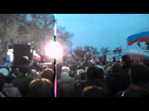Севастопольцы поют Гимн Города (часть 1)