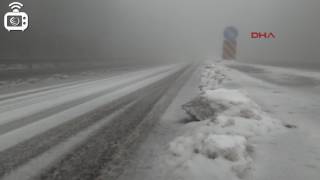 Bolu Dağı'nda kar ve sis ulaşımı yavaşlattı