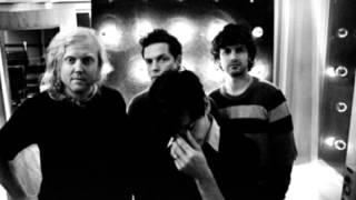 Watch Caesars Cheap Glue video