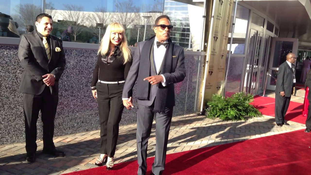Lifetime Achievement Award Recipient Charlie Wilson and Wife on the Red