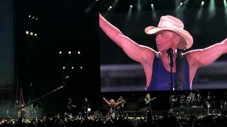 Kenny Chesney "Get Along" 4K First live performance 2018 Raymond James Stadium