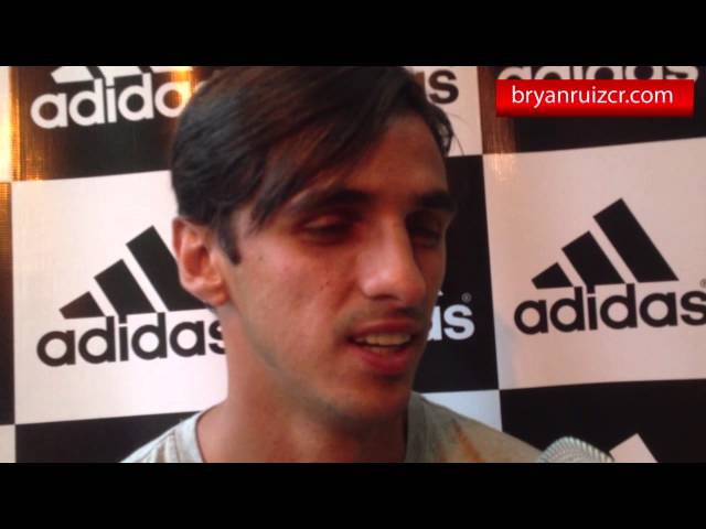 Bryan Ruiz agradece a Dios por el Mundial