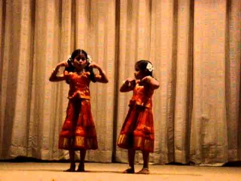 Chik Motyachi Maal (Parvatichya Bala) by sreeja and sreemayi
