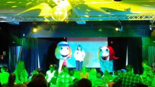 Woolacombe Bay Den Coast Beach Ball Bounce With Billy And Betty Beach Ball 2016
